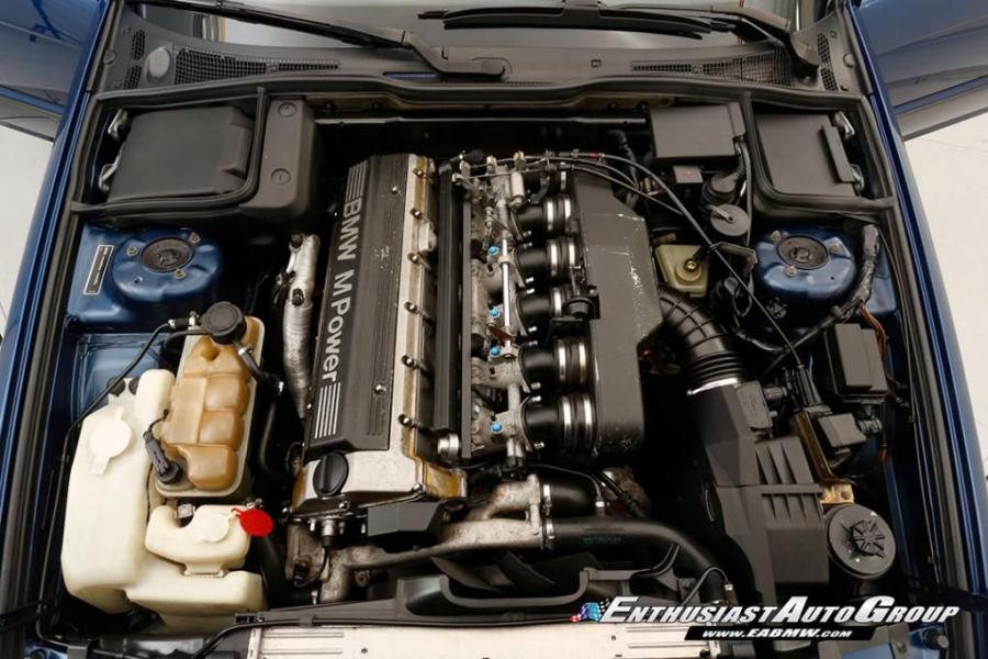 Моторный отсек BMW M5 Touring (Avus Blue) (WBSHJ91070BL01767) (E34) 1994 года  (фото 70 из 100)